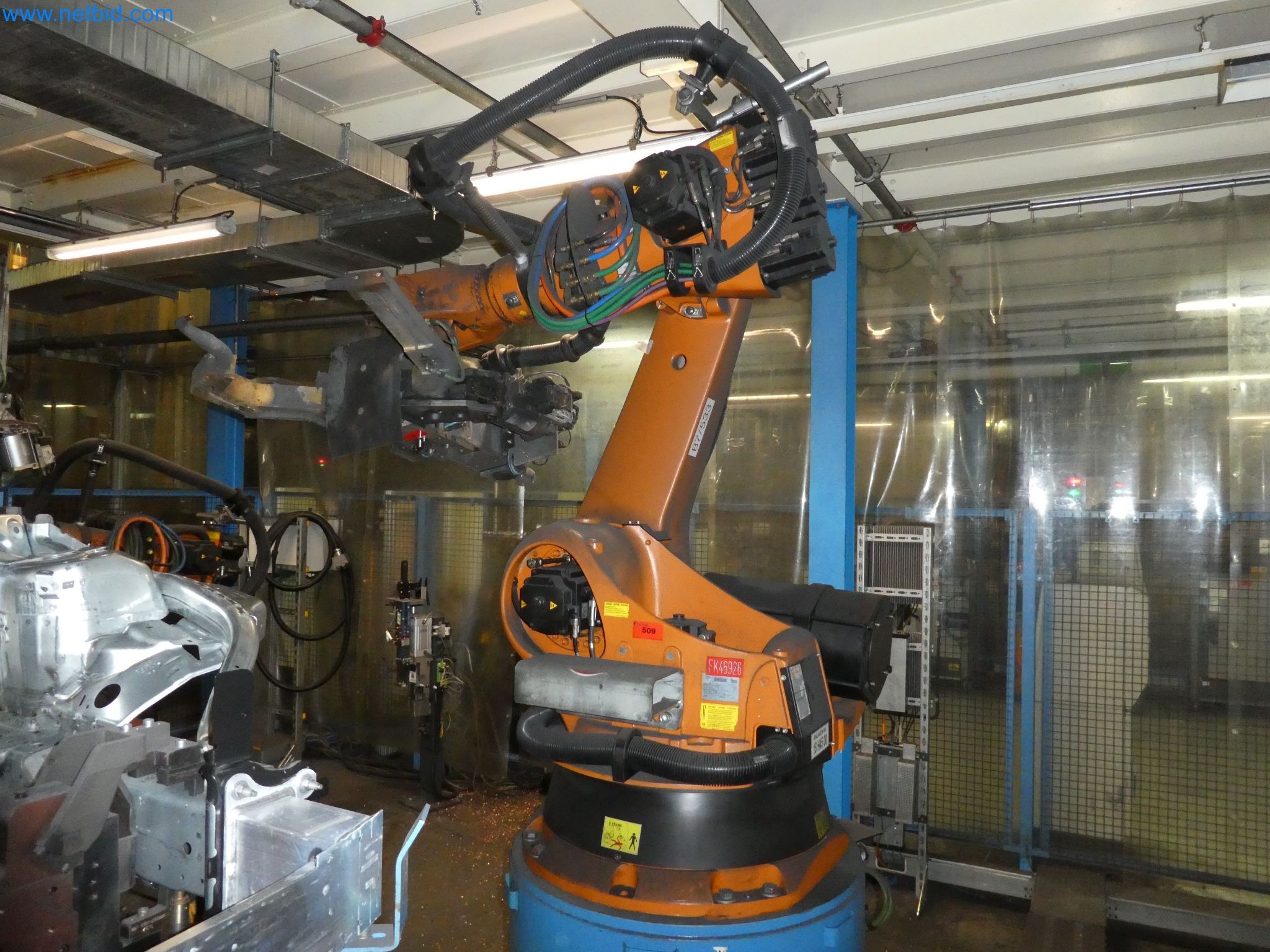 Robots, welding equipment and assembly accessories from the automotive industry-57