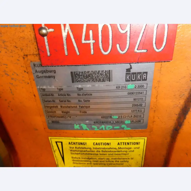 Robots, welding equipment and assembly accessories from the automotive industry-58