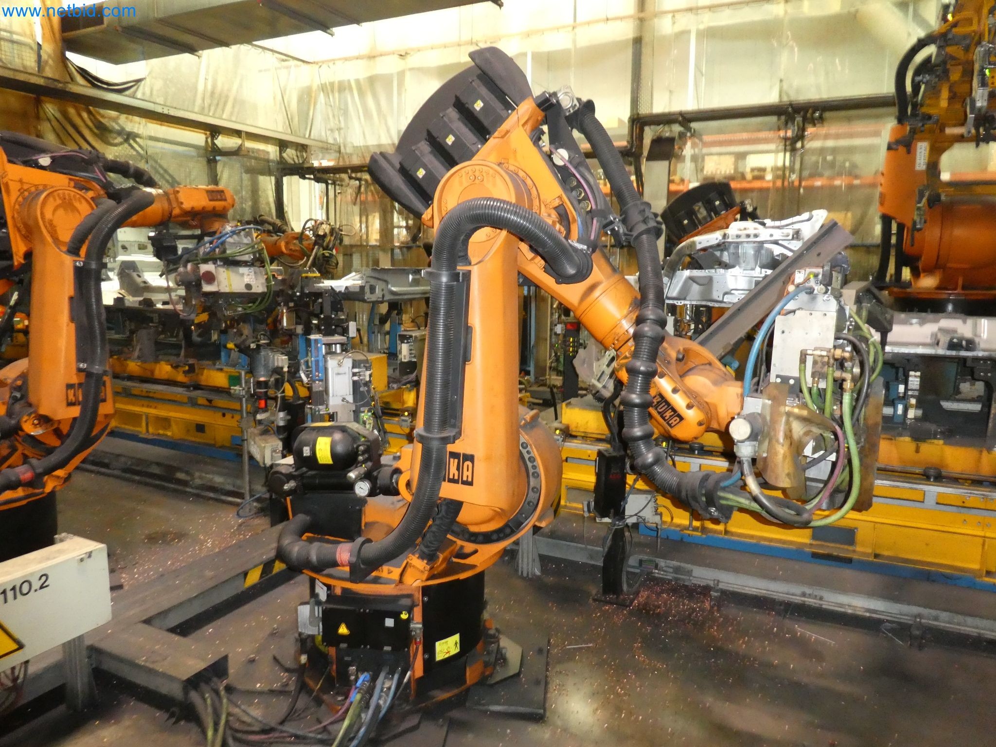 Robots, welding equipment and assembly accessories from the automotive industry-5