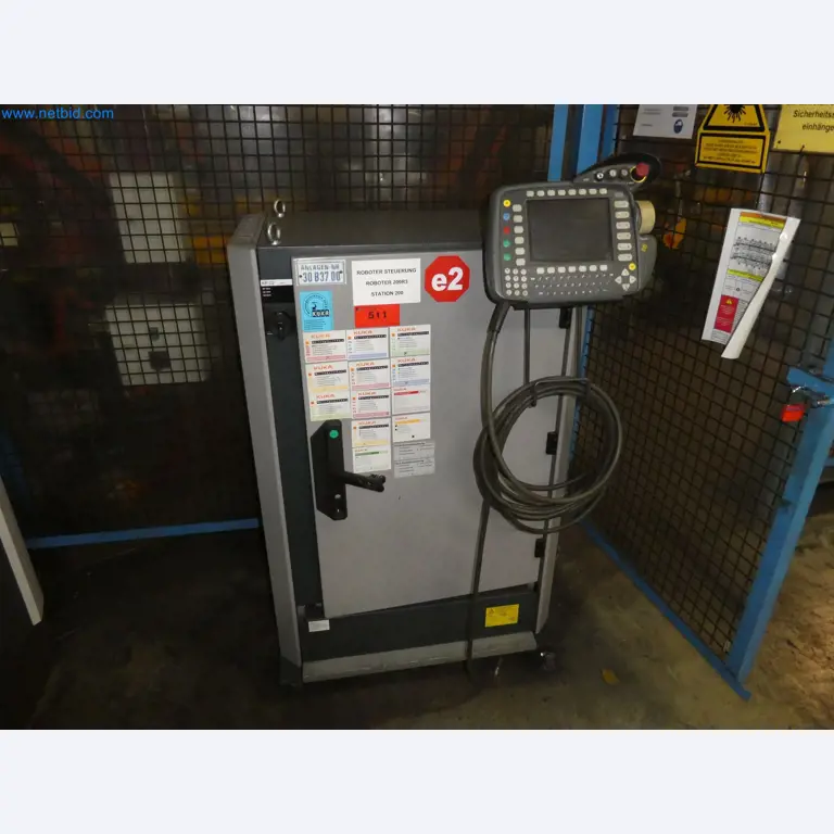 Robots, welding equipment and assembly accessories from the automotive industry-62