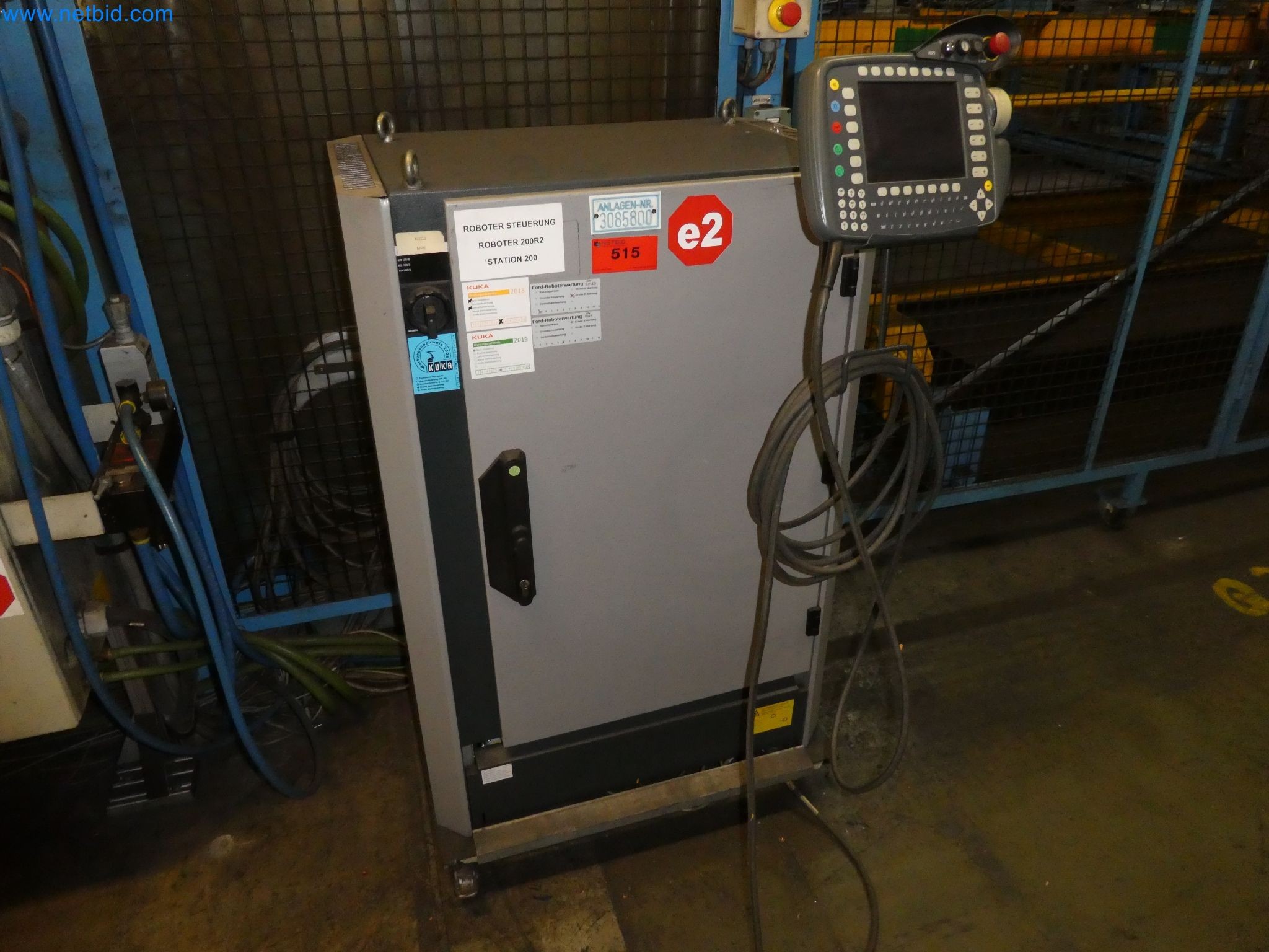 Robots, welding equipment and assembly accessories from the automotive industry-65