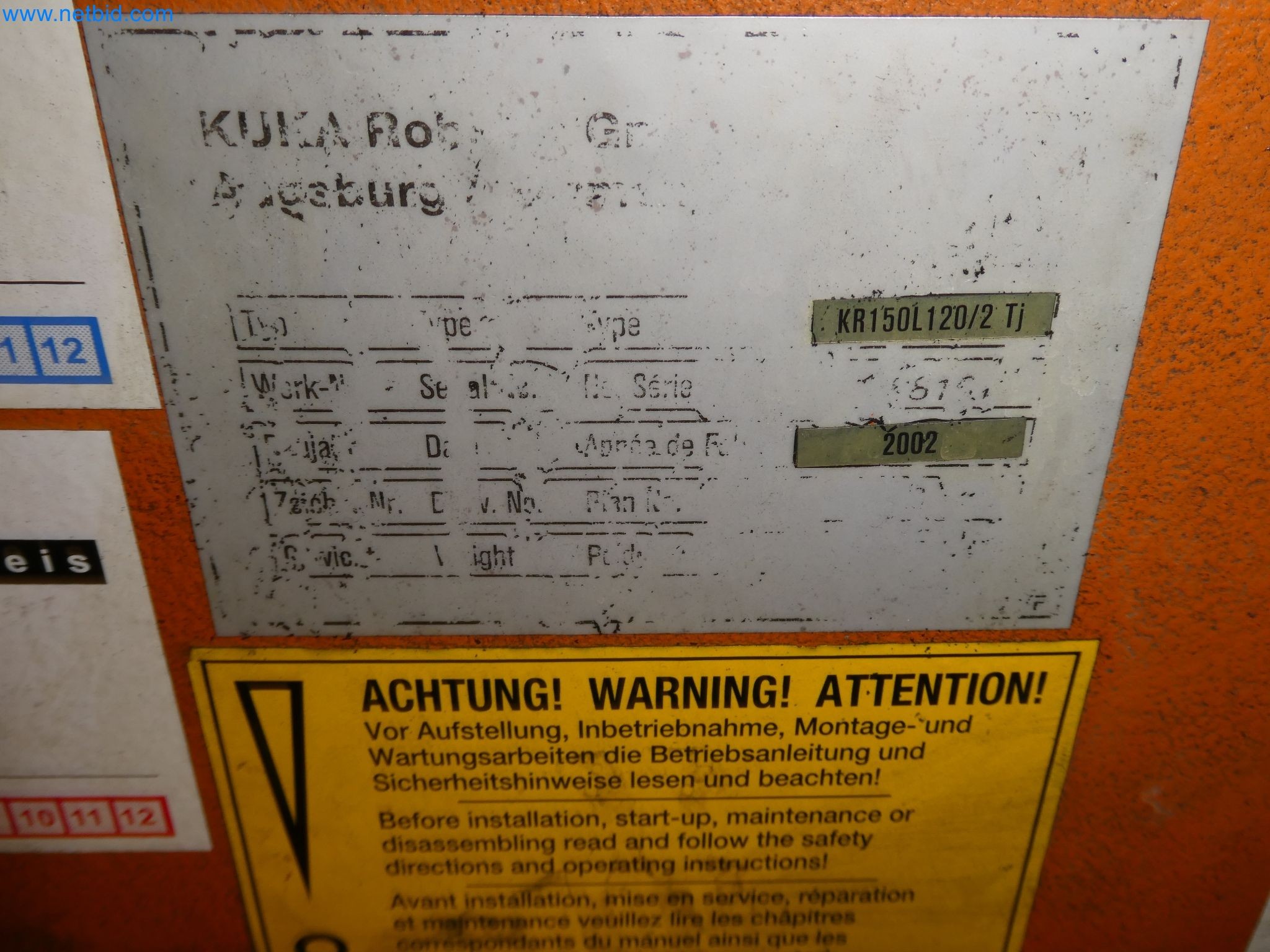 Robots, welding equipment and assembly accessories from the automotive industry-67