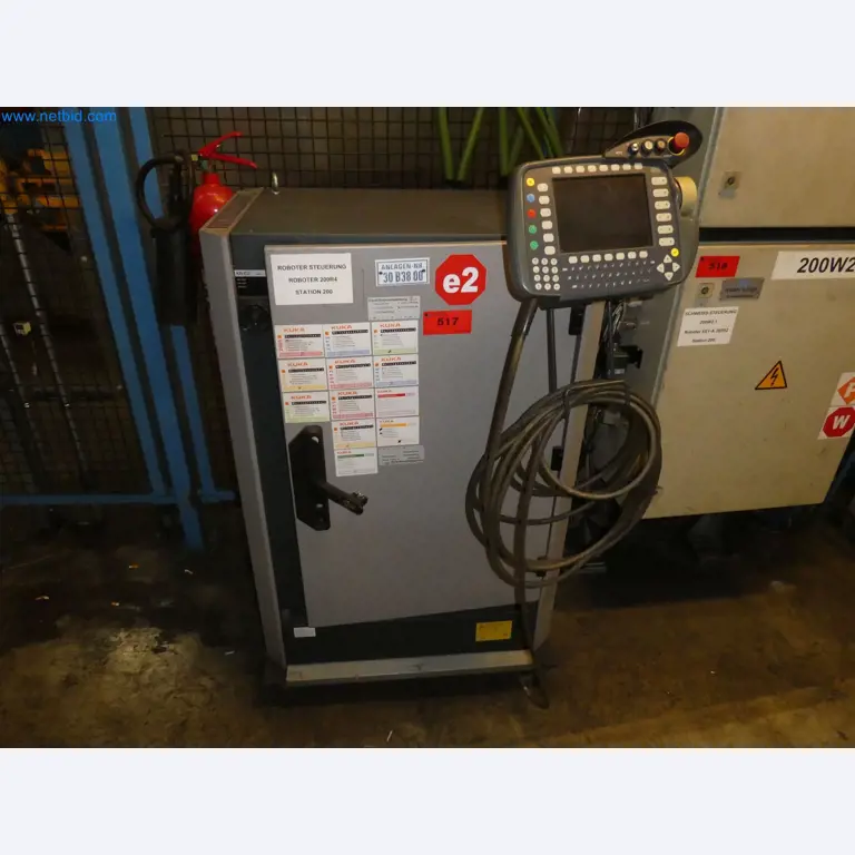 Robots, welding equipment and assembly accessories from the automotive industry-68