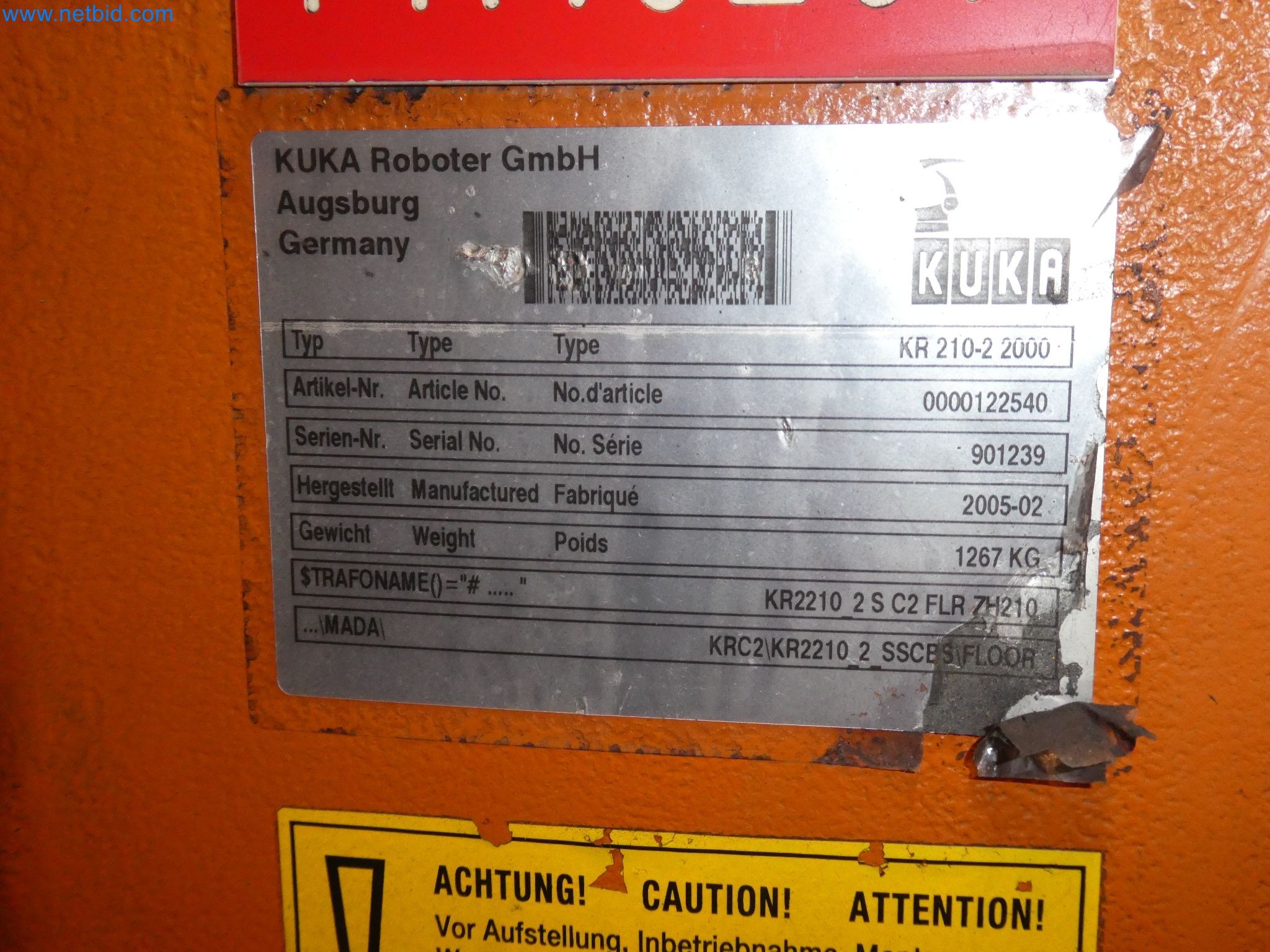 Robots, welding equipment and assembly accessories from the automotive industry-70