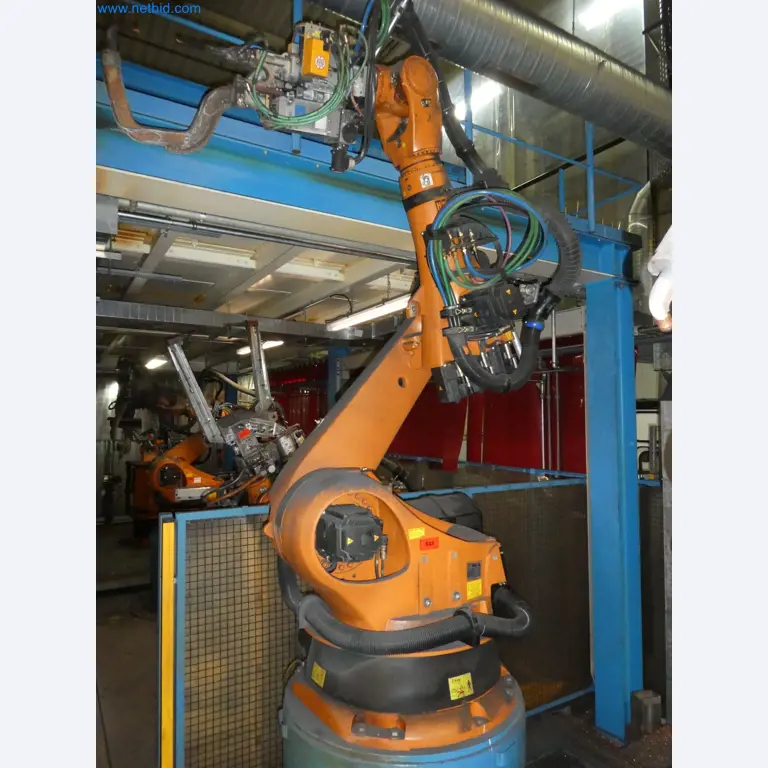 Robots, welding equipment and assembly accessories from the automotive industry-75