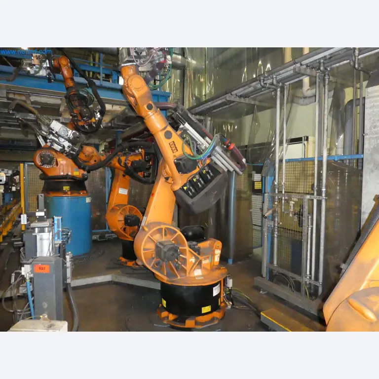 Robots, welding equipment and assembly accessories from the automotive industry-81