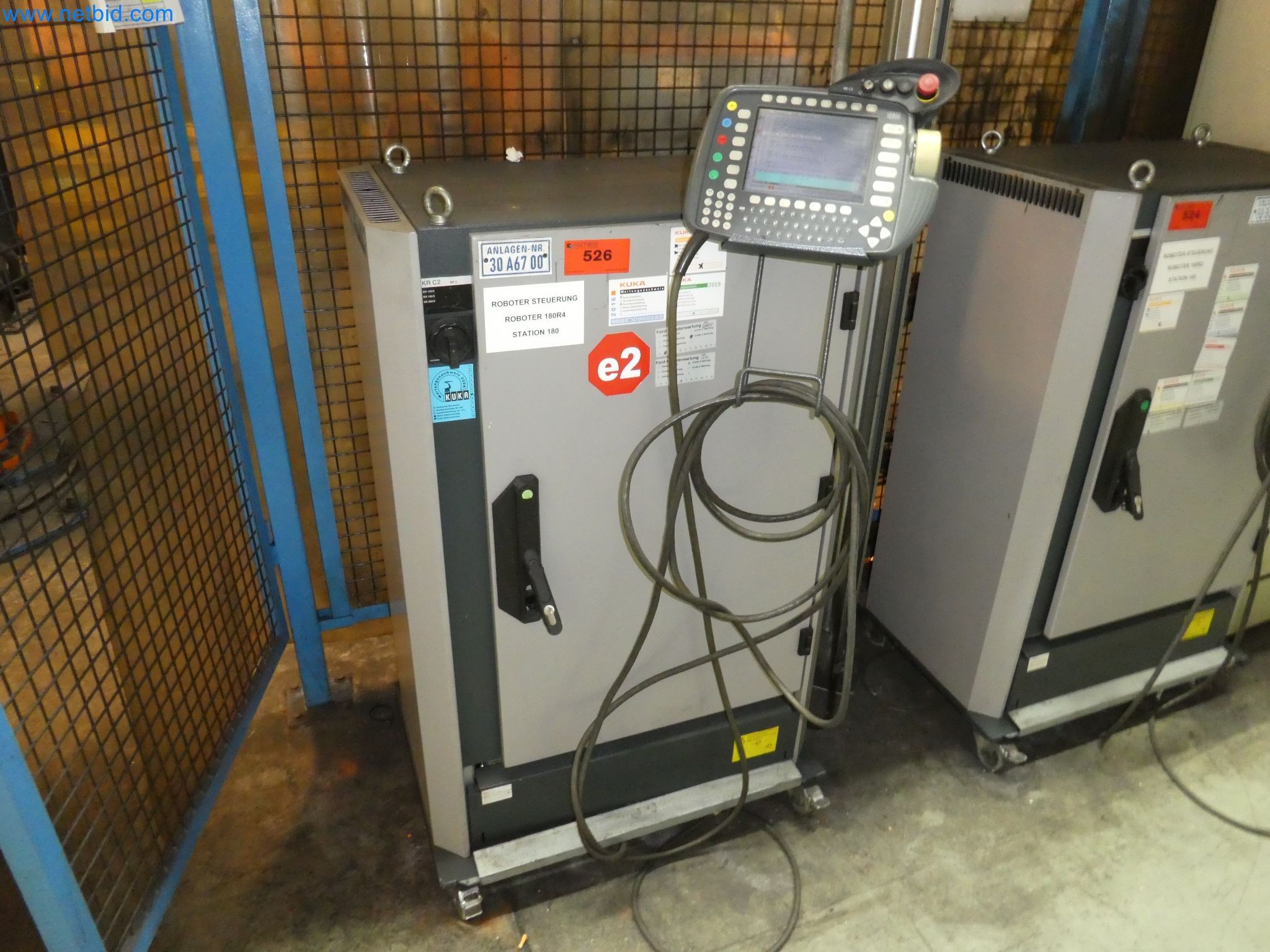 Robots, welding equipment and assembly accessories from the automotive industry-83