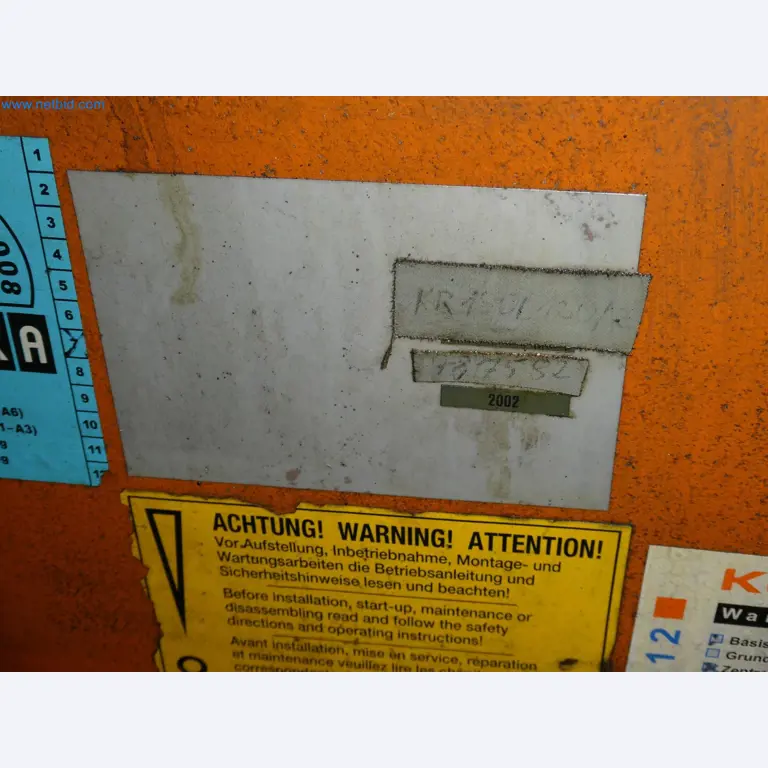 Robots, welding equipment and assembly accessories from the automotive industry-85