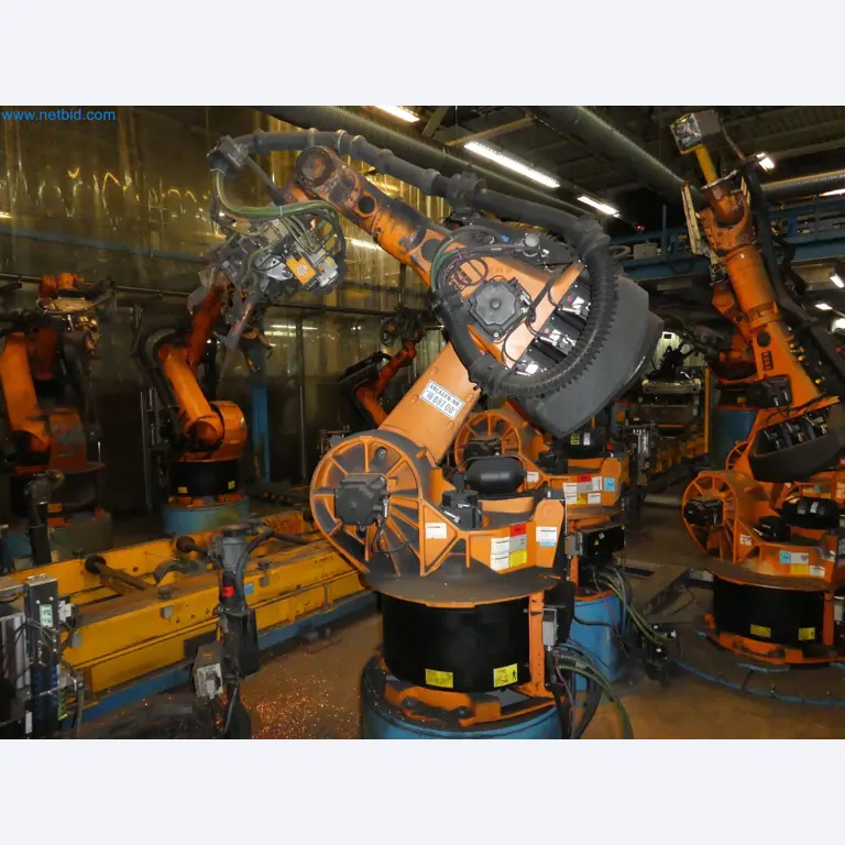 Robots, welding equipment and assembly accessories from the automotive industry-90