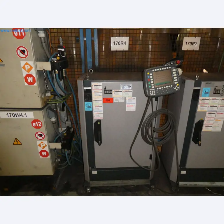 Robots, welding equipment and assembly accessories from the automotive industry-93