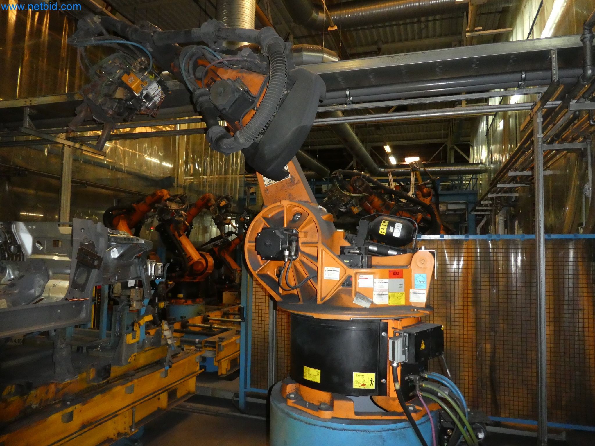 Robots, welding equipment and assembly accessories from the automotive industry-94
