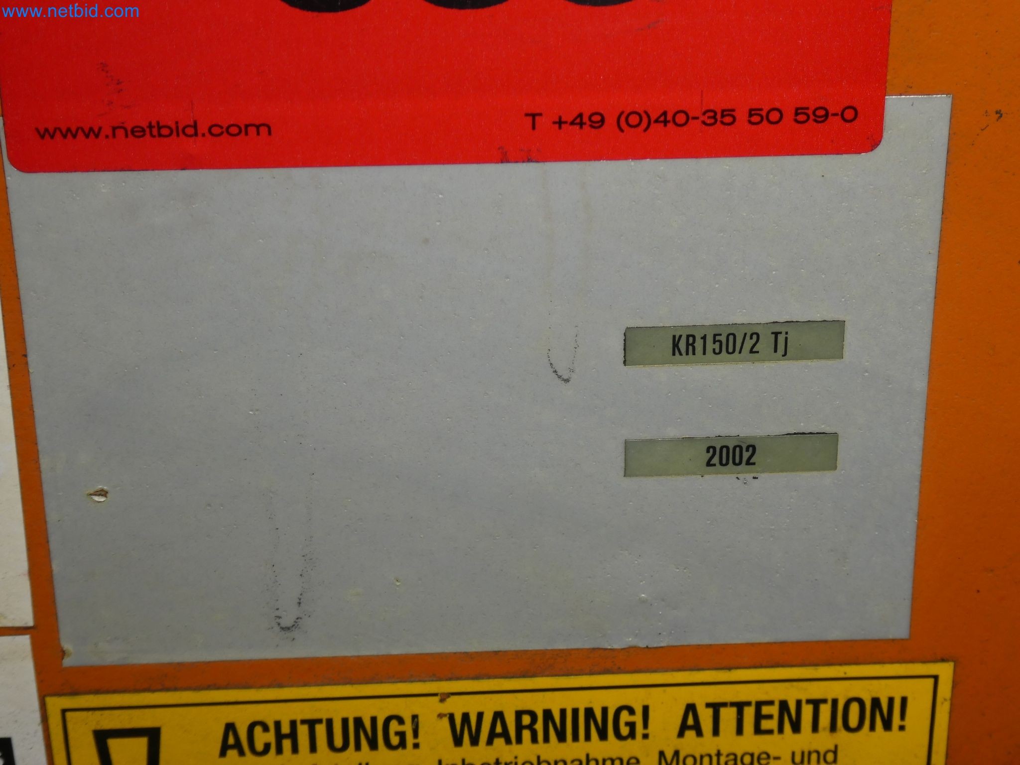 Robots, welding equipment and assembly accessories from the automotive industry-98