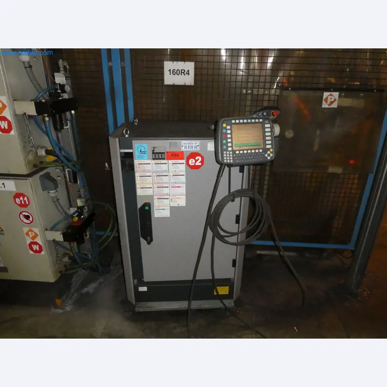 Robots, welding equipment and assembly accessories from the automotive industry-99