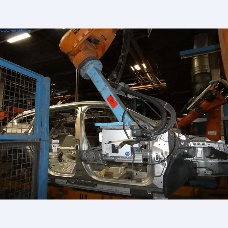 Robots, equipos de soldadura y accesorios de montaje de la industria del automóvil-2