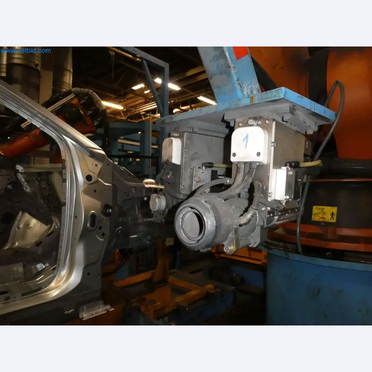 Robots, equipos de soldadura y accesorios de montaje de la industria del automóvil-6