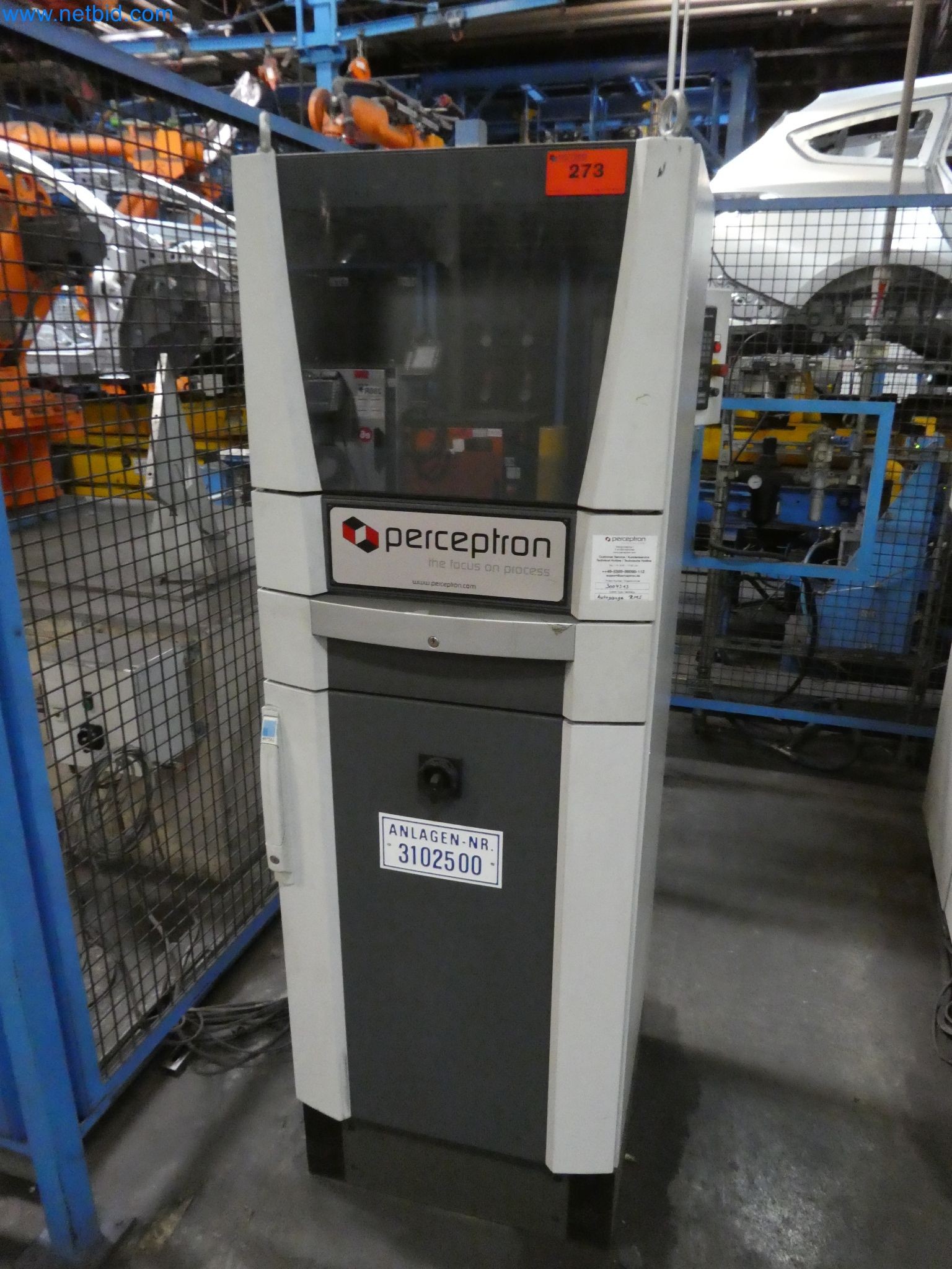 Robots, equipos de soldadura y accesorios de montaje de la industria del automóvil-4