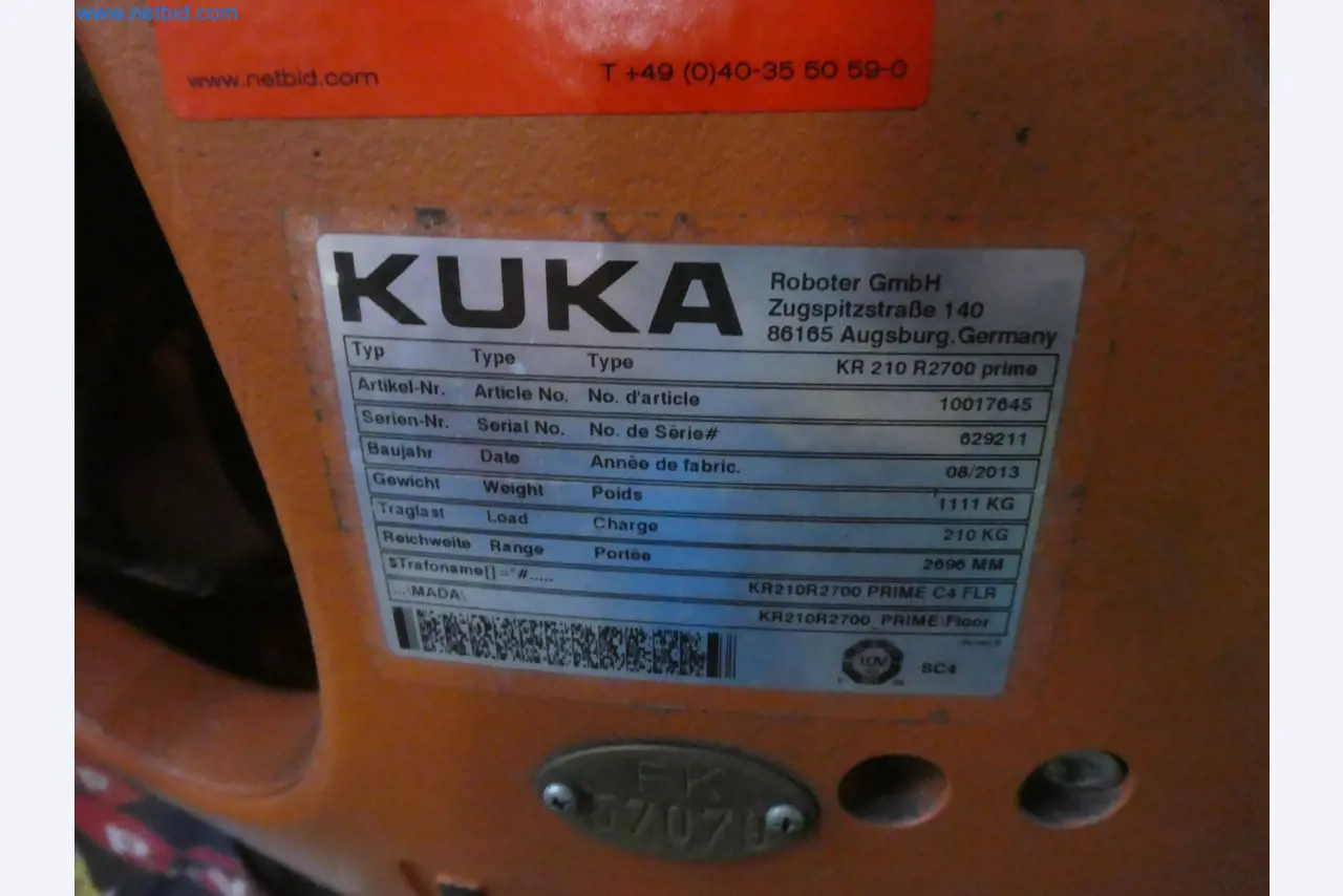 Robots, equipos de soldadura y accesorios de montaje de la industria del automóvil-2