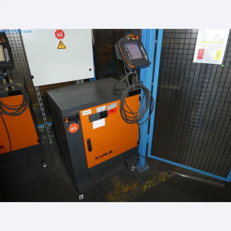 Robots, equipos de soldadura y accesorios de montaje de la industria del automóvil-4