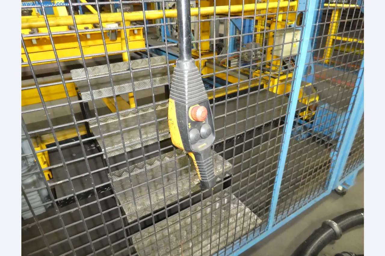 Robots, welding equipment and assembly accessories from the automotive industry-4