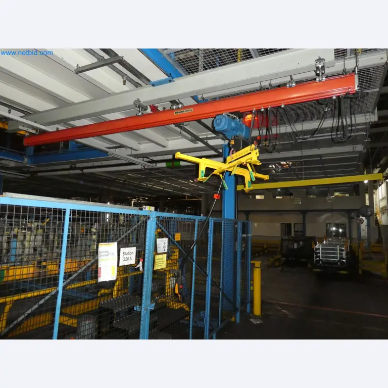 Robots, welding equipment and assembly accessories from the automotive industry-6