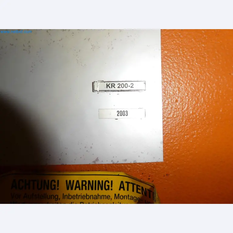 Robots, welding equipment and assembly accessories from the automotive industry-112