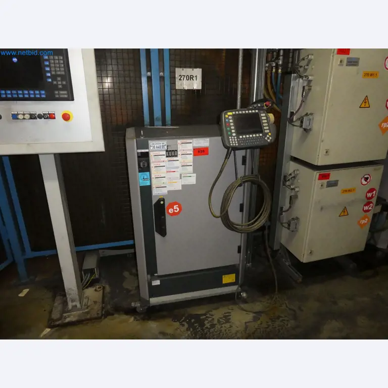 Robots, welding equipment and assembly accessories from the automotive industry-124