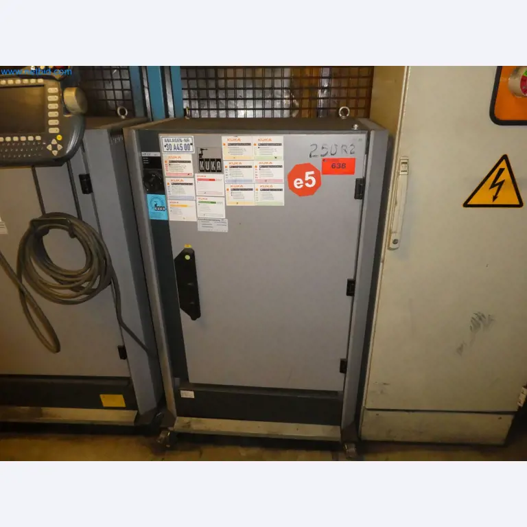 Robots, welding equipment and assembly accessories from the automotive industry-130