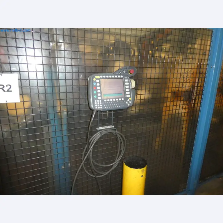 Robots, welding equipment and assembly accessories from the automotive industry-131