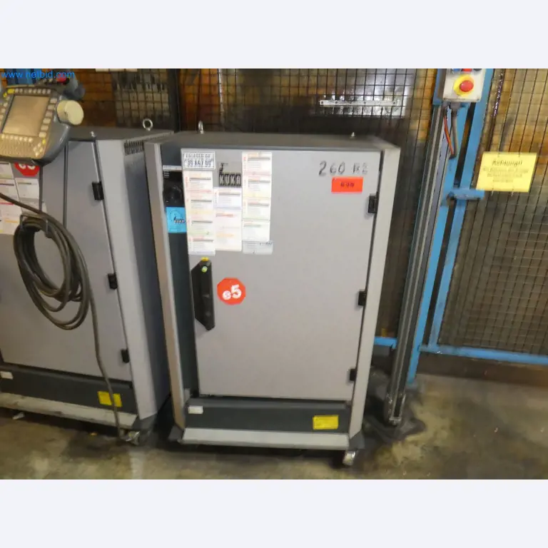 Robots, welding equipment and assembly accessories from the automotive industry-137