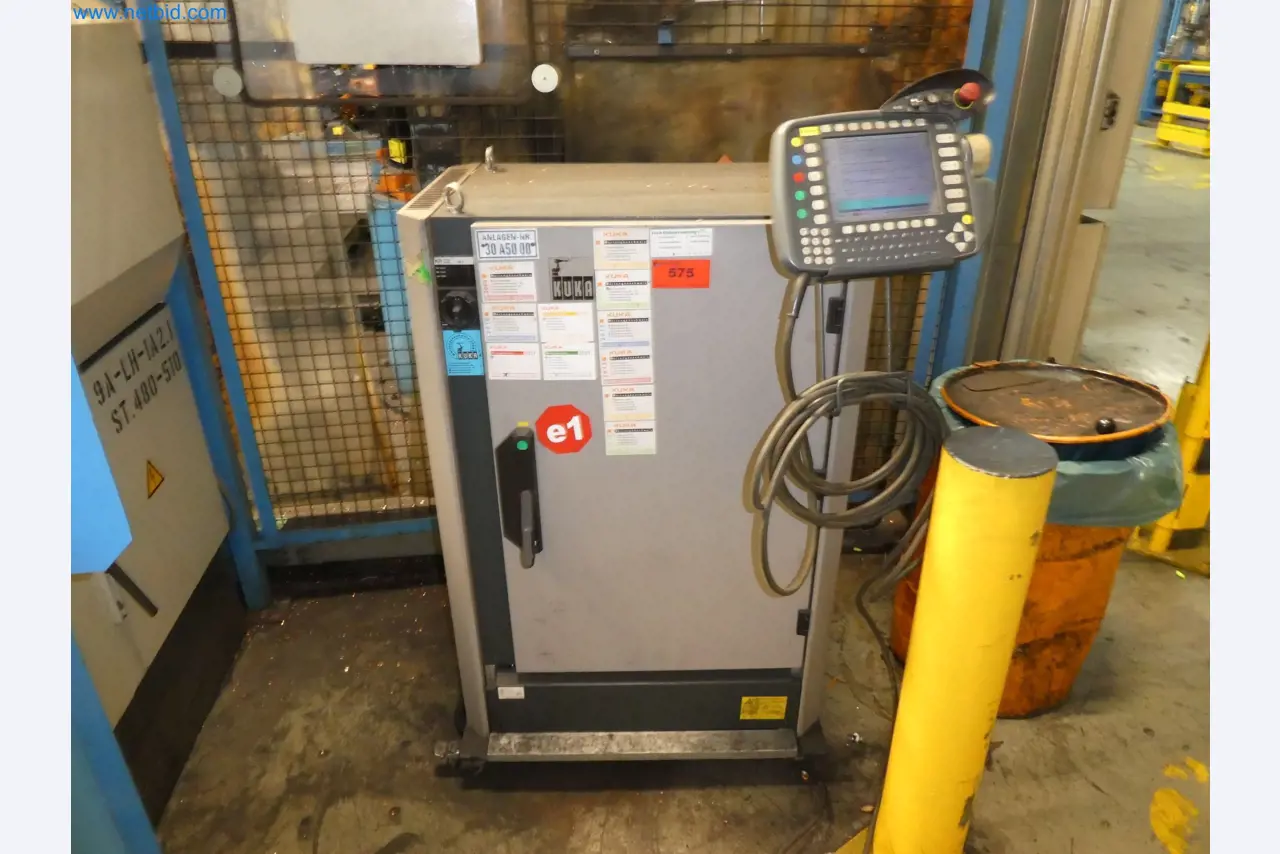 Robots, welding equipment and assembly accessories from the automotive industry-15