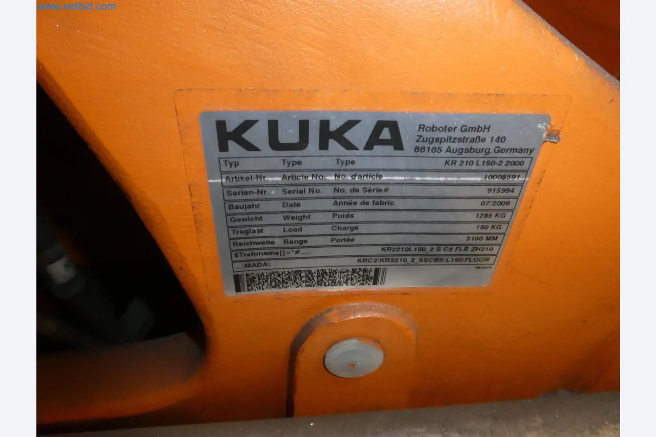 Robots, welding equipment and assembly accessories from the automotive industry-17