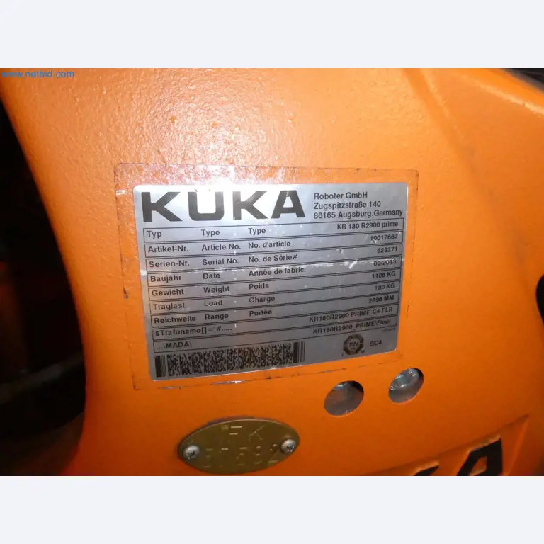 Robots, welding equipment and assembly accessories from the automotive industry-25