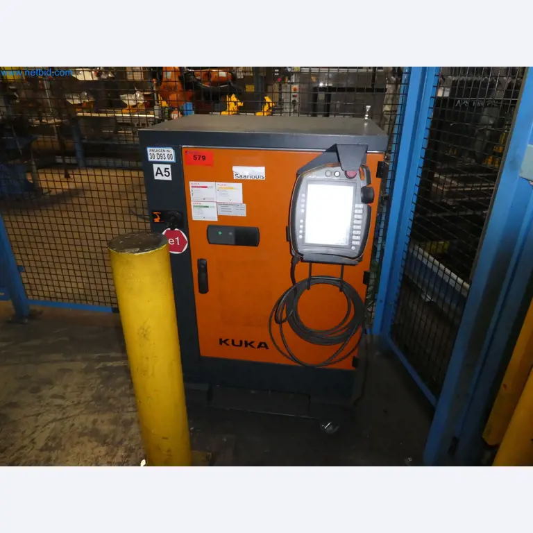 Robots, welding equipment and assembly accessories from the automotive industry-26