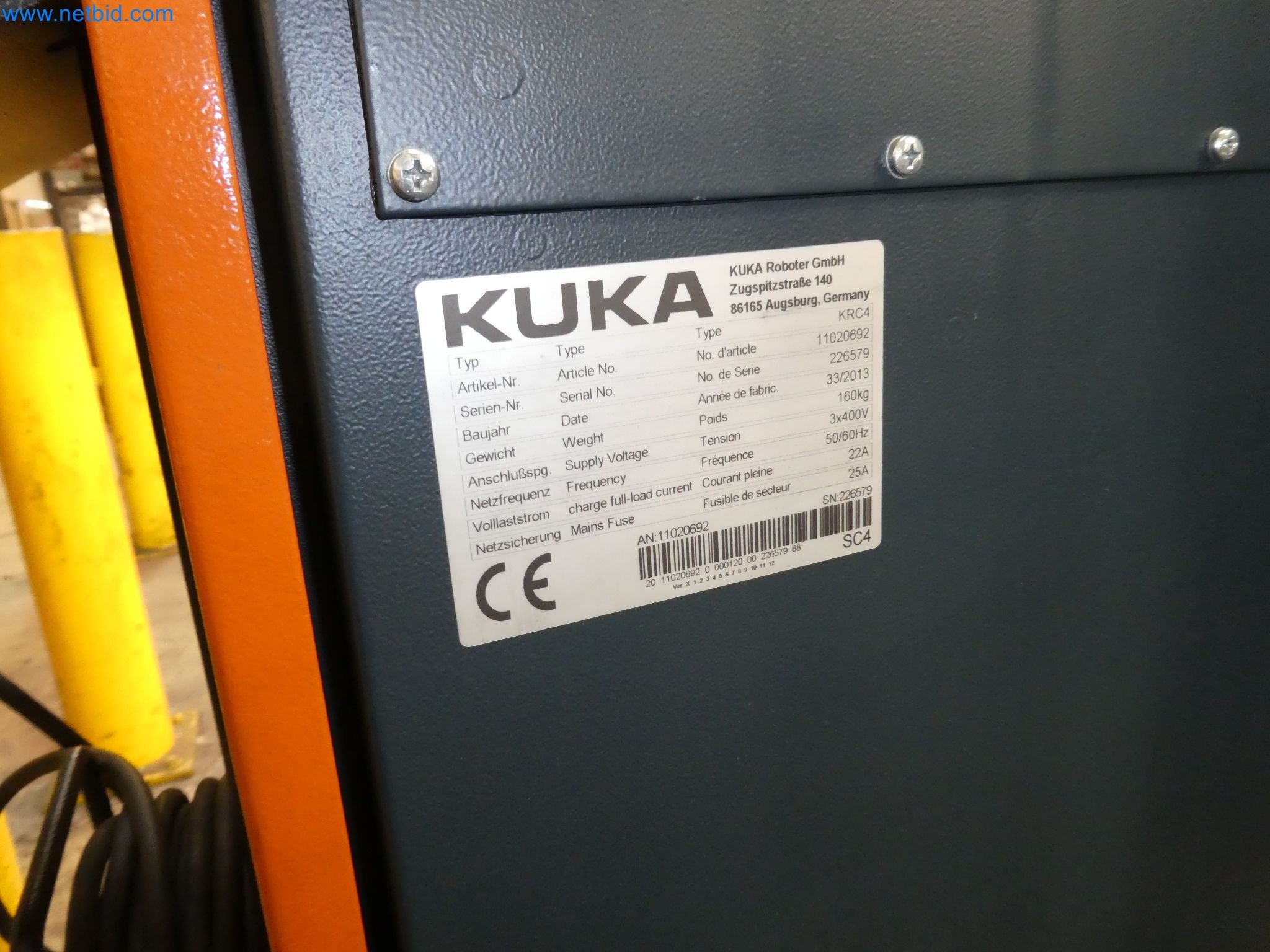 Robots, welding equipment and assembly accessories from the automotive industry-27