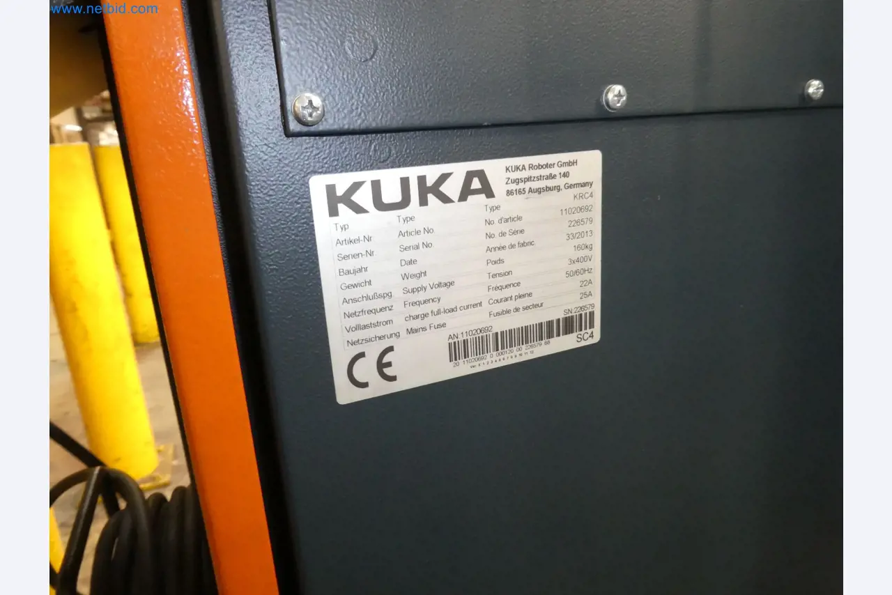 Robots, welding equipment and assembly accessories from the automotive industry-27