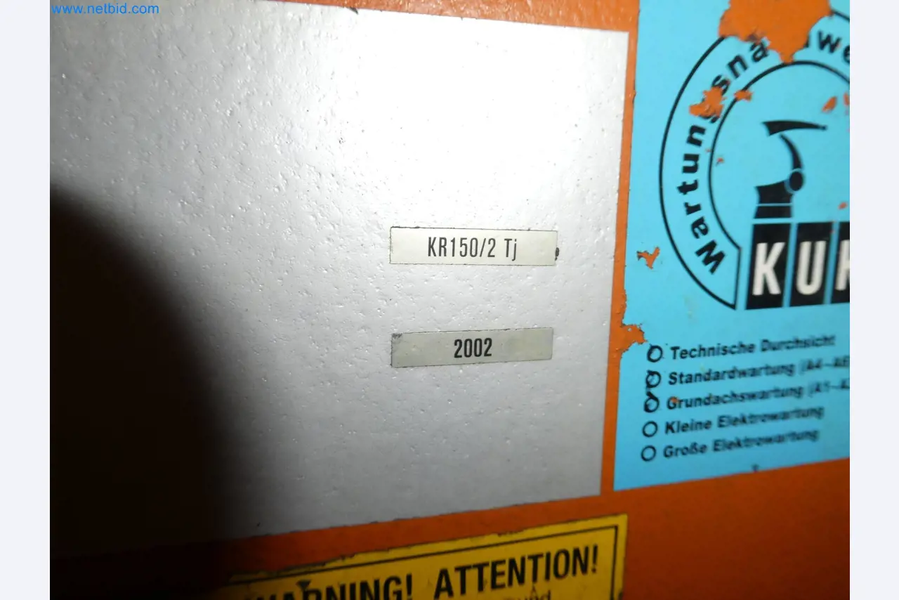 Robots, welding equipment and assembly accessories from the automotive industry-36