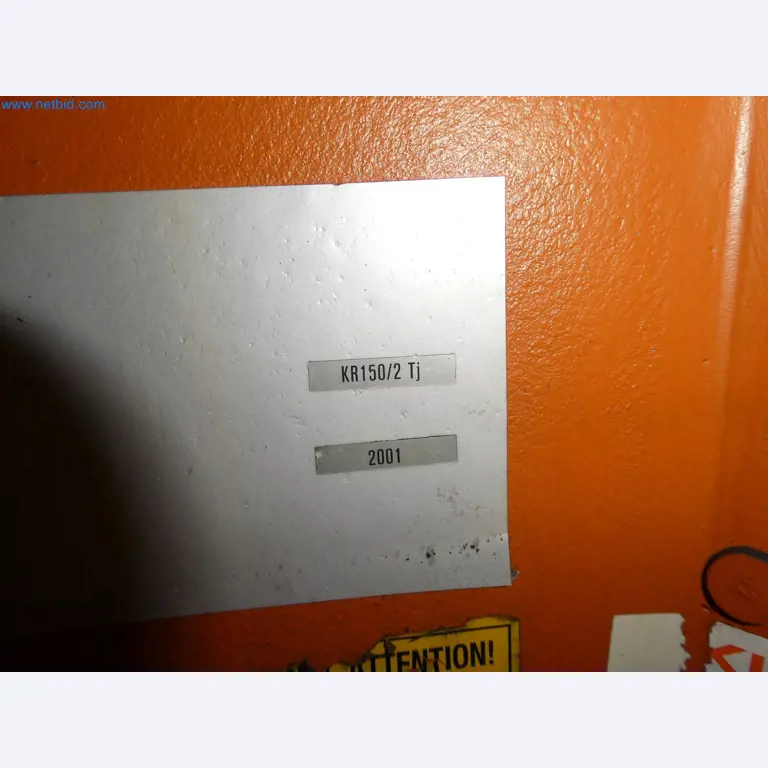 Robots, welding equipment and assembly accessories from the automotive industry-39