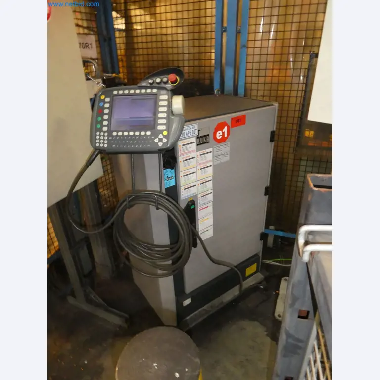 Robots, welding equipment and assembly accessories from the automotive industry-40