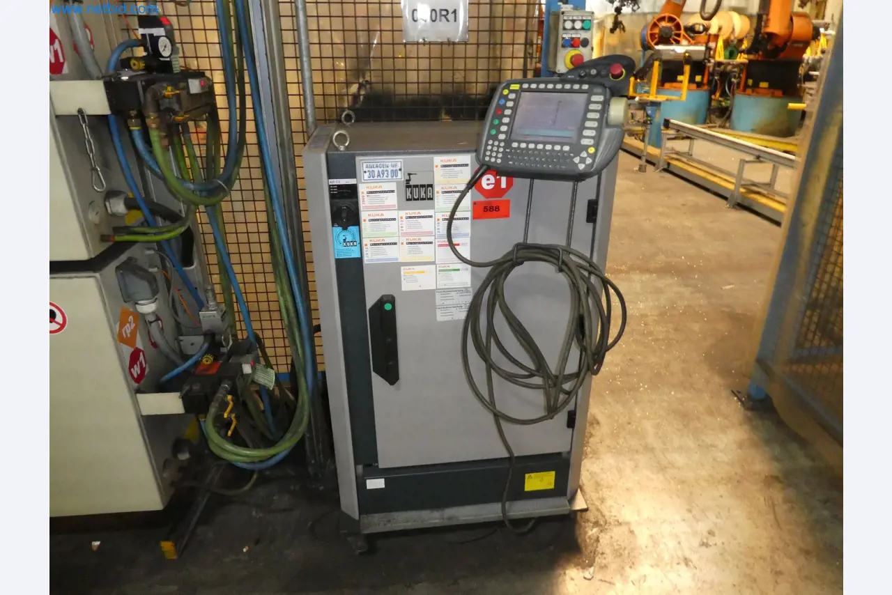 Robots, welding equipment and assembly accessories from the automotive industry-43