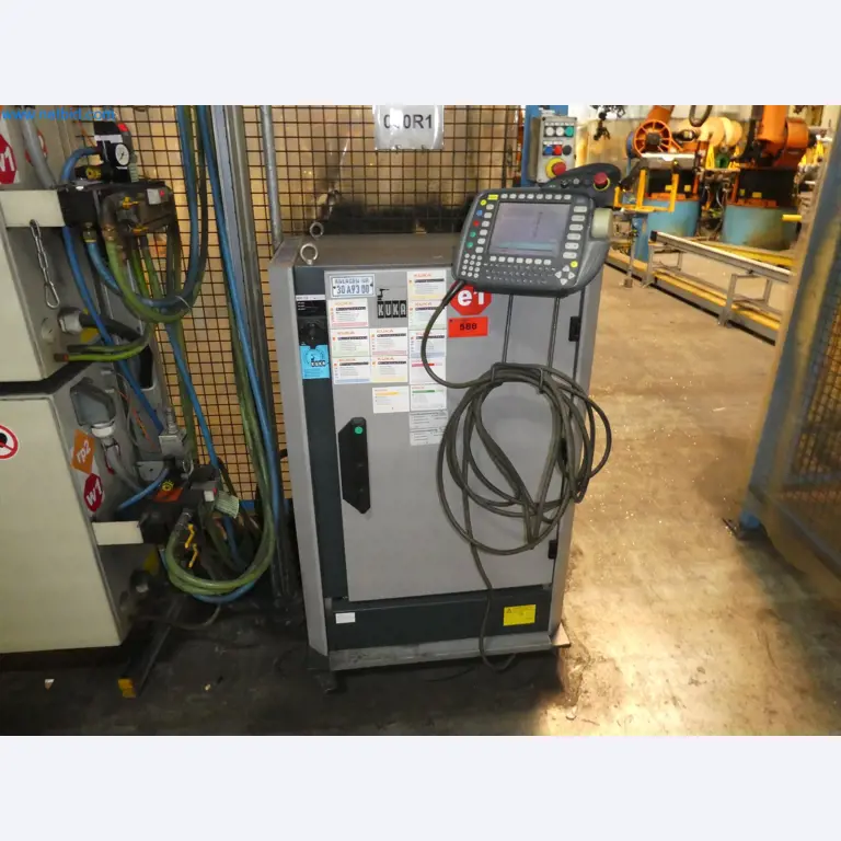 Robots, welding equipment and assembly accessories from the automotive industry-43