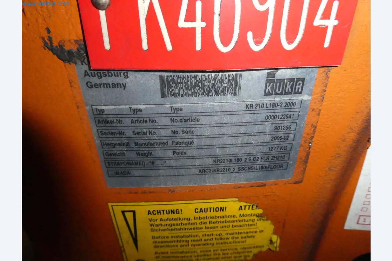 Robots, welding equipment and assembly accessories from the automotive industry-47