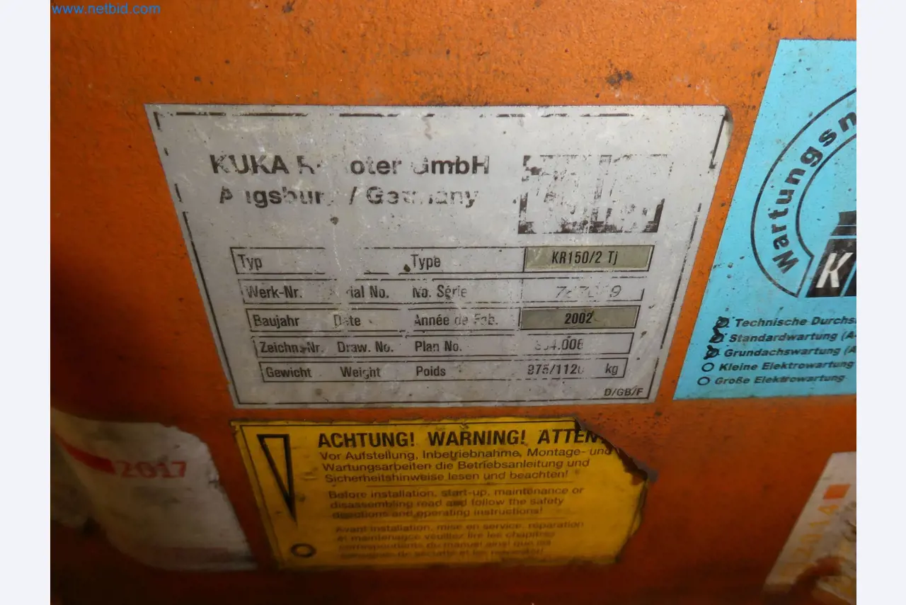 Robots, welding equipment and assembly accessories from the automotive industry-48