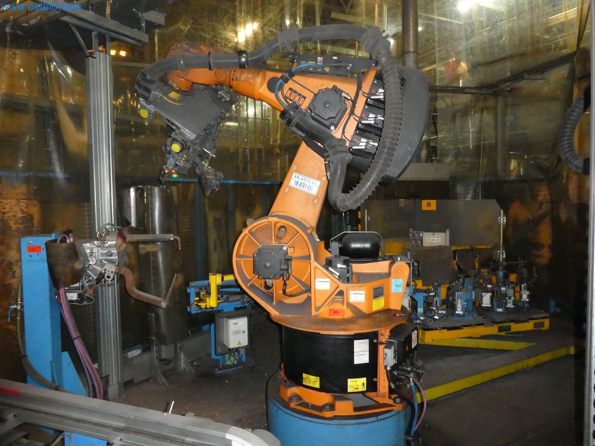 Robots, welding equipment and assembly accessories from the automotive industry-50