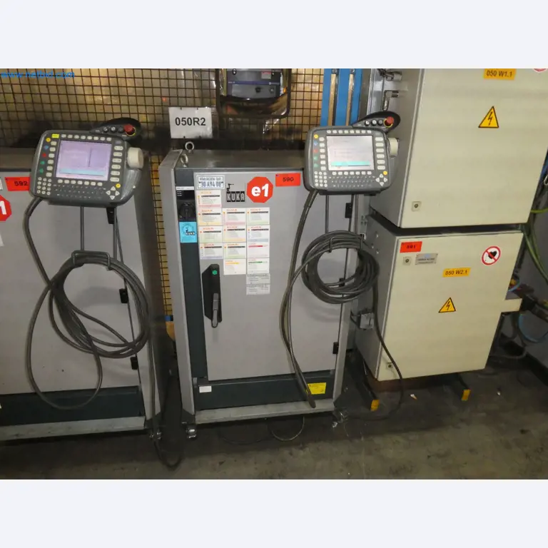 Robots, welding equipment and assembly accessories from the automotive industry-54