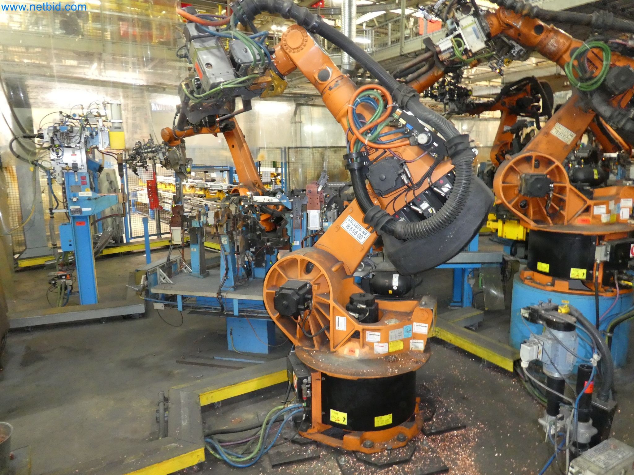 Robots, welding equipment and assembly accessories from the automotive industry-56