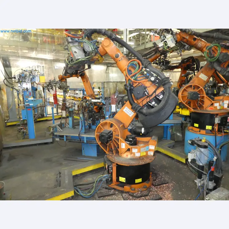 Robots, welding equipment and assembly accessories from the automotive industry-56