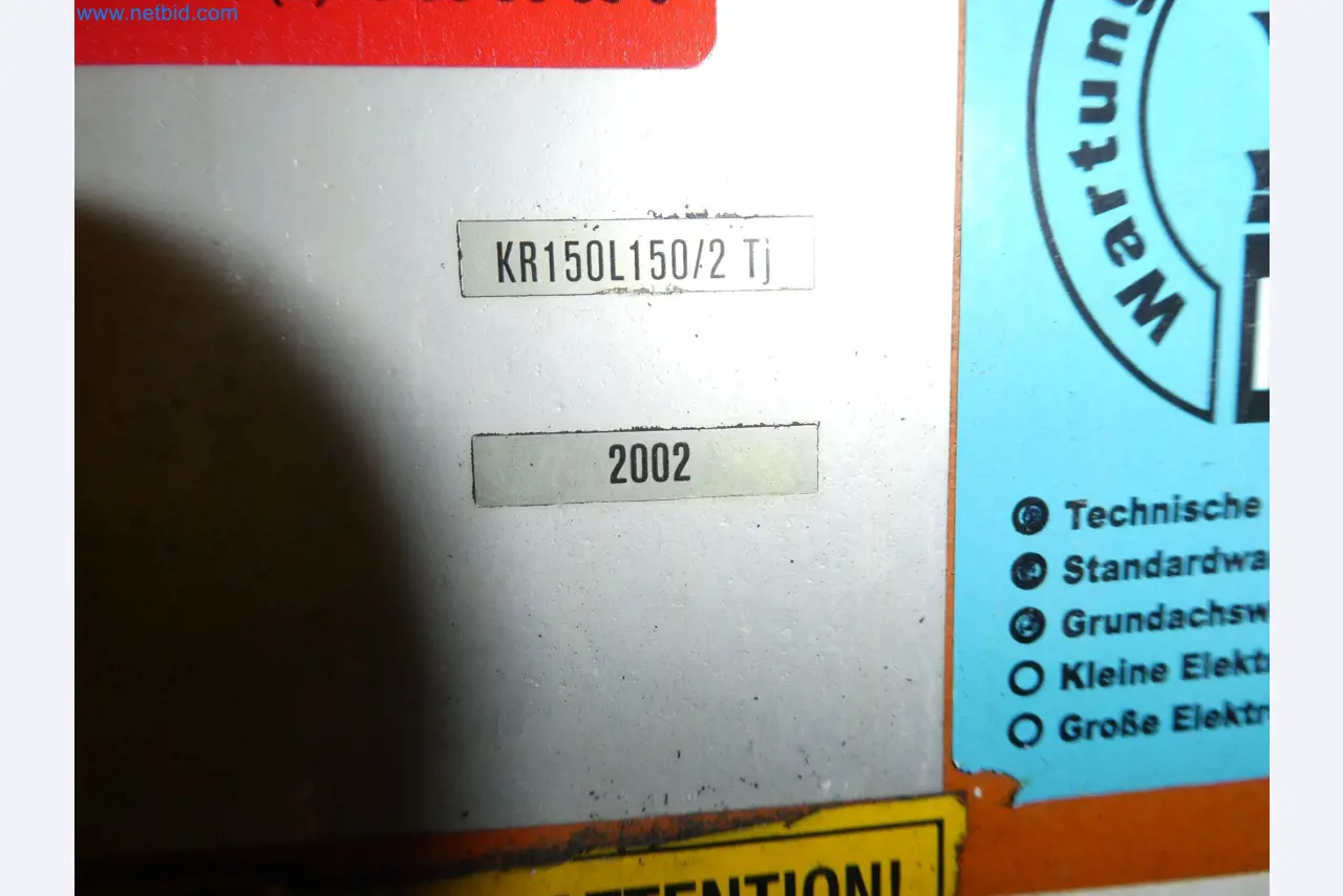 Robots, welding equipment and assembly accessories from the automotive industry-58