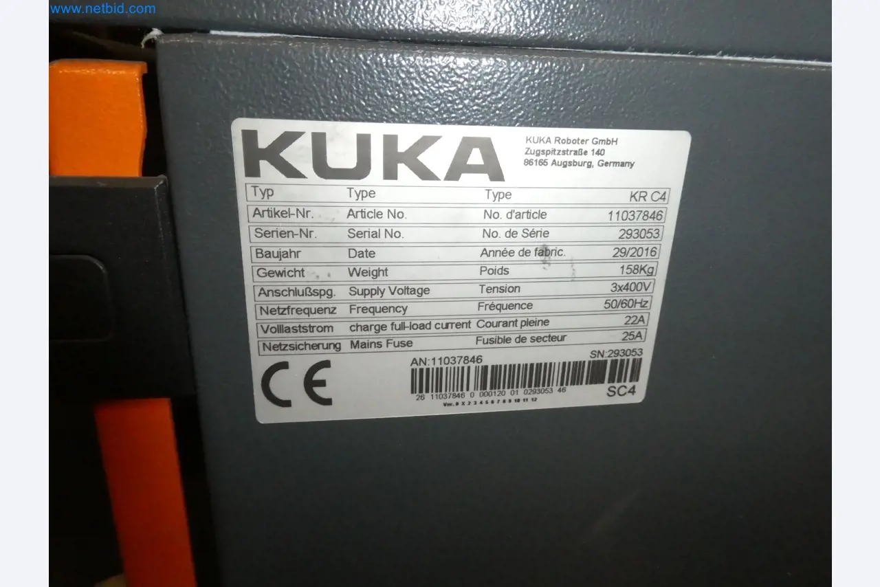 Robots, welding equipment and assembly accessories from the automotive industry-5