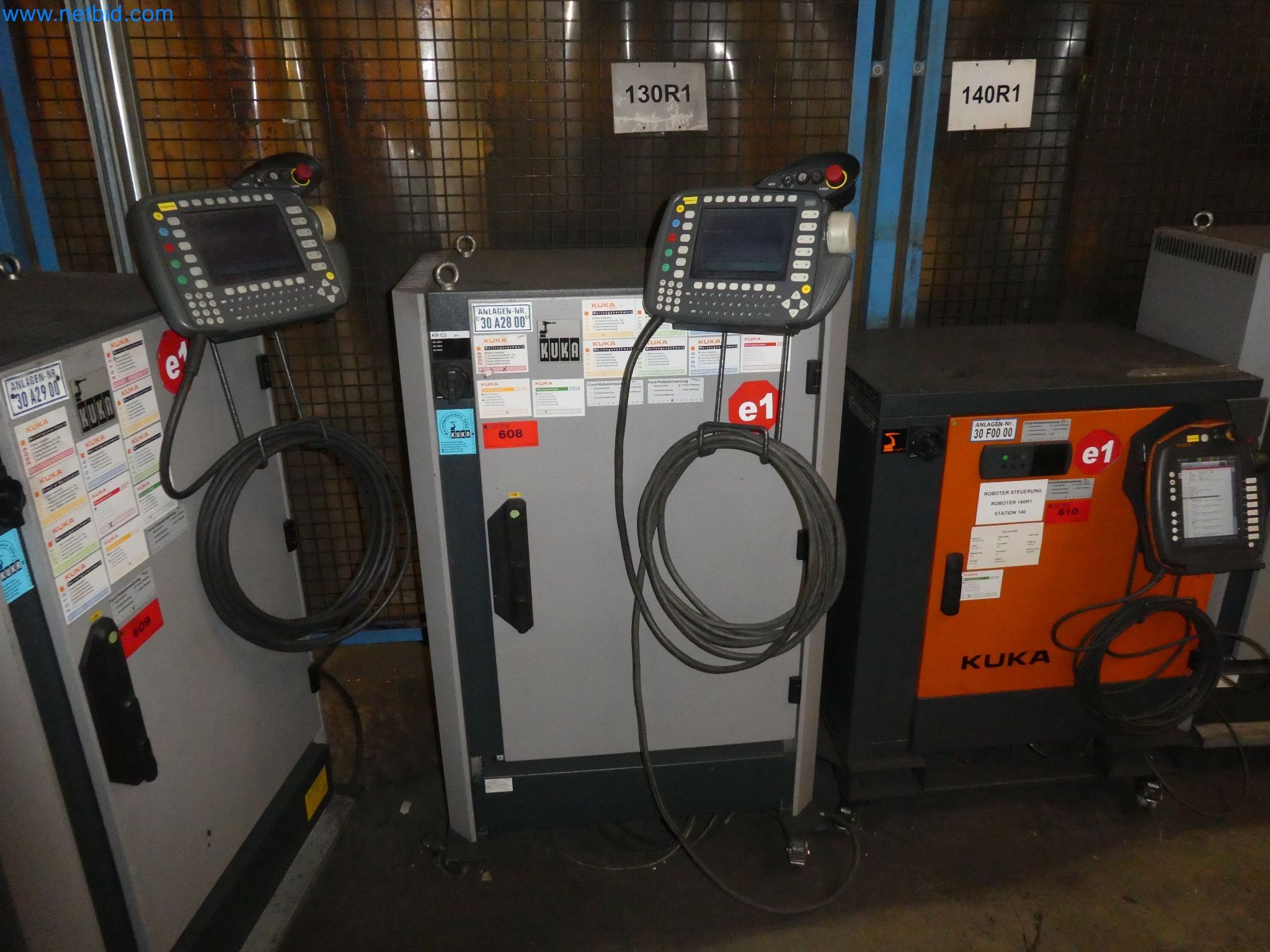 Robots, welding equipment and assembly accessories from the automotive industry-67