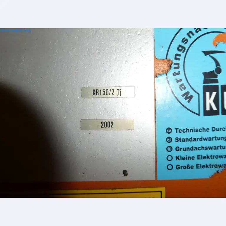 Robots, welding equipment and assembly accessories from the automotive industry-70